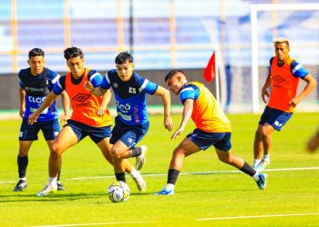 Leo Menjívar, Eric Calvillo, Harold Osorio y Amando Moreno ya están con la Selecta