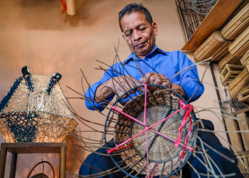 Cultura reconoce la trayectoria de artesano
