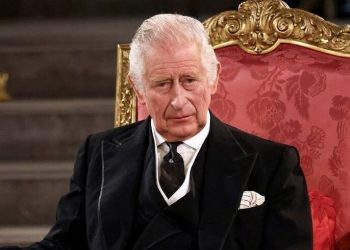 Segundo día de hospitalización para el rey Carlos III tras su operación de próstata