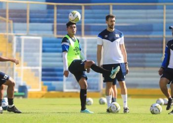 La Selecta cerró primer campamento con David Dóniga