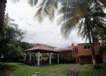 Condenas y demandas por enriquecimiento ilícito golpean finanzas de 12 exfuncionarios corruptos de El Salvador