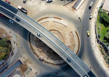 Obras Públicas habilita túnel del paso elevado Unicaes, en Santa Ana