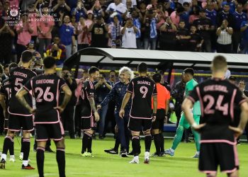 ¡Encuentro Mágico! Lionel Messi conoció al «Mágico» González