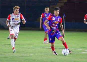 El campeón Cabañas asaltó el Quiteño en la LNF