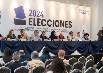 TSE acuerda aplicar sanciones por 18 casos de campaña ilegal y adelantada