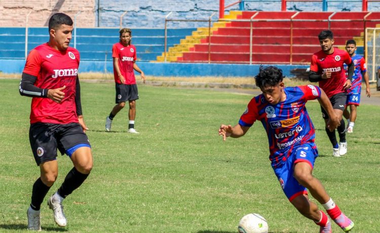 Santa Ana Municipal cayó en amistoso ante FAS. Foto: Santa Ana Municipal.
