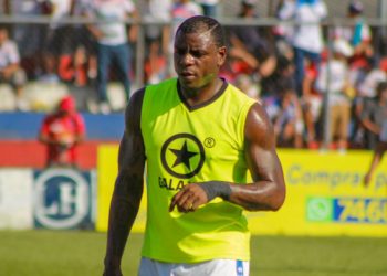 Firpo y jugadores buscan limar asperezas económicas