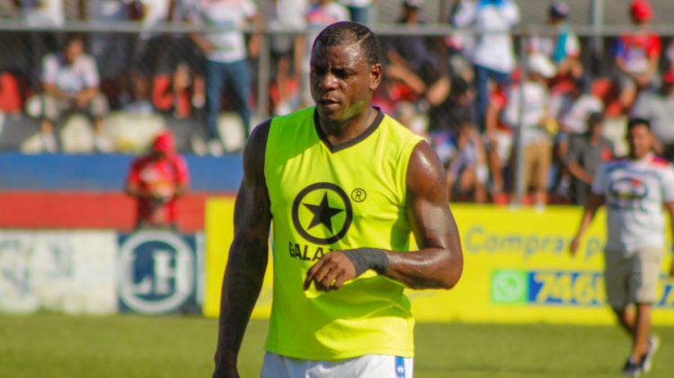 El Firpo y su plantel esperan arreglar este sábado el tema económico. Foto: Firpo.