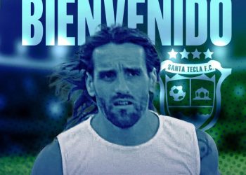 Santa Tecla le apuesta a la escuela argentina para salir a flote