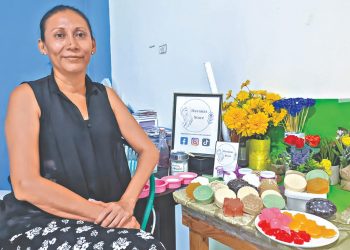 Lisseth sueña con que sus jabones se comercialicen en supermercados