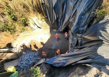 El Fovial interviene cárcava en la carretera Panamericana en Santa Ana