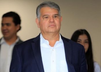 Luis Parada dice que votantes se cansaron de ARENA y FMLN