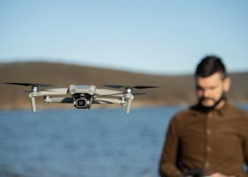 Policía y militares investigan en México presunta masacre con drones