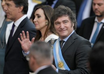 Argentina y FMI anuncian acuerdo para desembolso de $4,700 millones