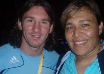 Salvadoreños ligados al deporte que han logrado una foto con Messi