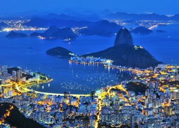 FMI rebaja a 1.9 % previsión de crecimiento de América Latina para 2024