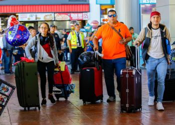 El Aeropuerto Internacional de El Salvador ha atendido a casi medio millón de pasajeros