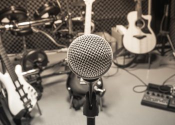 Artistas musicales salvadoreños presentan nuevas producciones