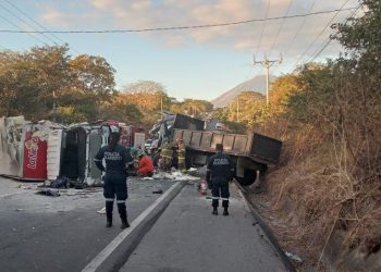 Fuerte accidente de tránsito en Ruta Militar deja un fallecido y dos lesionados