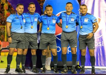 Iván Barton: «Nos sentimos felices de aportar para que El Salvador sea reconocido por algo positivo»