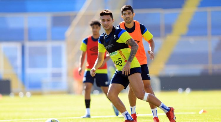 Bryan Tamacas, durante el entreno de este martes con la selección nacional. Foto David Martínez