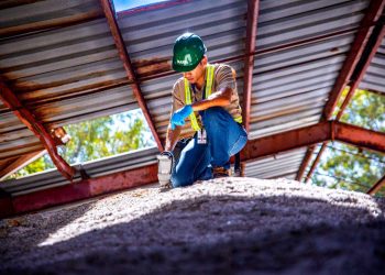 Obras Públicas desarrolla las tareas finales del paso a desnivel entre Apopa y San Salvador