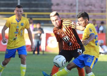 «Me quedo con la espina de saber si el gol que anoté estaba adelantado»: Javier Fermán, delantero de Limeño