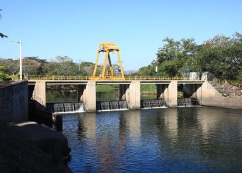 Boyas ultrasónicas registran parámetros normales de calidad de agua en Torogoz