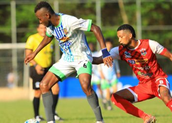 El campeón Cabañas arrancó con goleada de 4-2 ante Cuscatleco