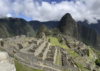 Machu Picchu, la joya del turismo de Perú, luce casi vacía de visitantes en medio de protestas