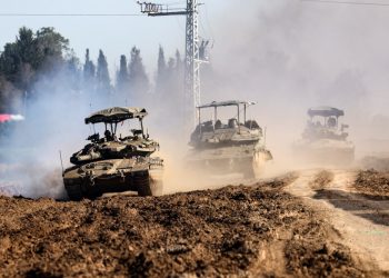 Cifra de palestinos muertos en Gaza aumenta a 27,708