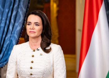 Dimite presidenta de Hungría por escándalo de indulto en caso de abuso infantil