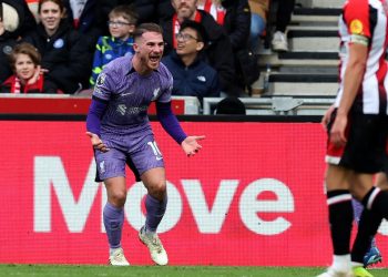Liverpool y Arsenal golean; City, presionado, empata ante Chelsea