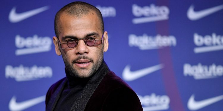 Dani Alves Condenado En España A 4 Años Y Medio De Cárcel Por Violación Diario El Salvador