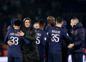 El PSG debe «acostumbrarse a jugar sin Mbappé», admite Luis Enrique