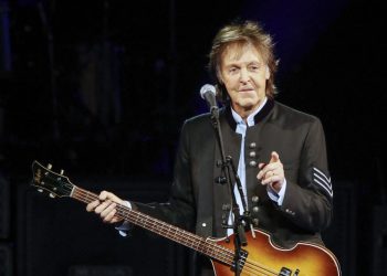 Paul McCartney recupera una guitarra que perdió hace cincuenta años