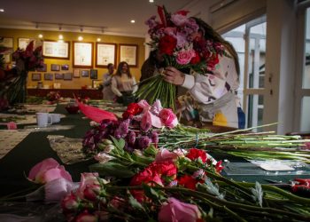 Colombia exporta 700 millones de flores por San Valentín