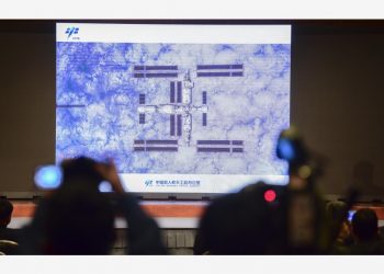 China revela nombres de nuevos vehículos tripulados de exploración lunar