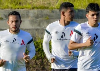 Los albos afinan detalles para el duelo ante Platense