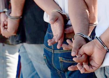 Falsos policías son condenados hasta con 139 años de cárcel por robo
