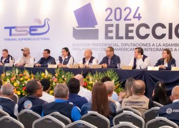 Escrutinio final continuará en el Gimnasio Nacional