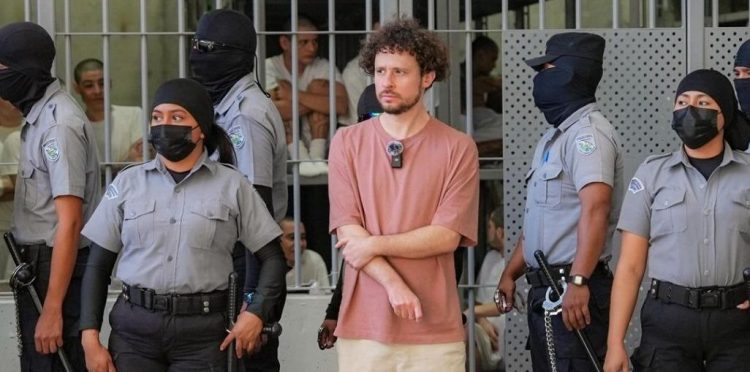Foto / @luisitocomunica