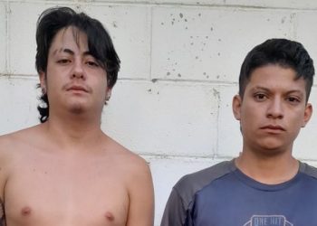 Capturan a hombres que aparecieron en redes sociales haciendo señas de pandillas