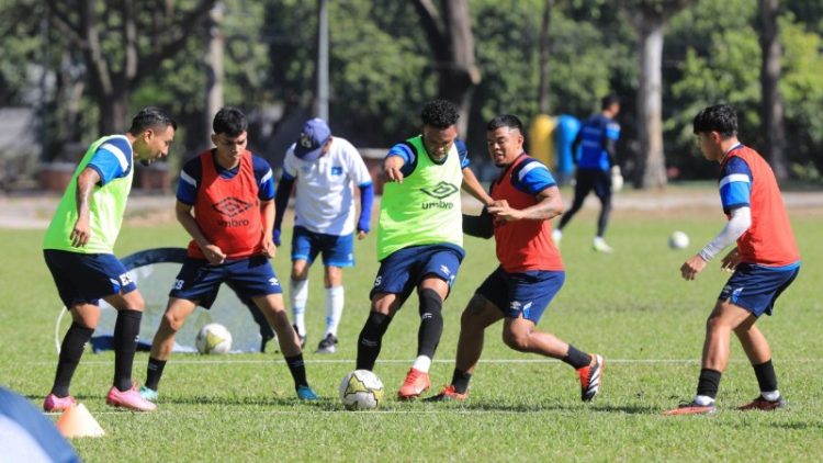 Diego Flores es optimista con la Selecta