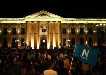 EE. UU. y la UE felicitan a Bukele por reelección
