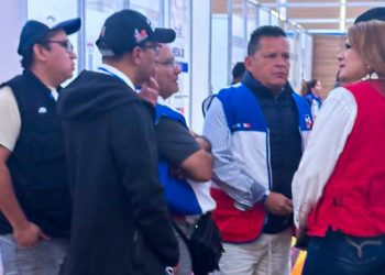 El FMLN se une a ARENA para pedir la nulidad de la elección legislativa