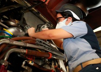 Aeroman prevé generar 800 nuevos empleos en mantenimiento de aeronaves en el país este año