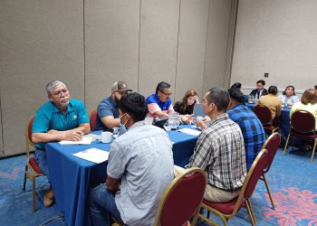 Once empresas de EE. UU. reclutan mano de obra salvadoreña