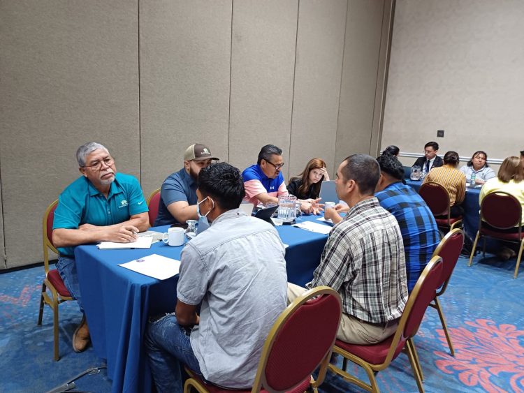 Reclutamiento. Algunas empresas regresan
por segunda ocasión al país debido al
desempeño del salvadoreño.