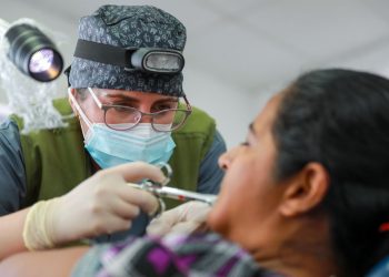 Llevan jornada odontológica a pobladores de Torola